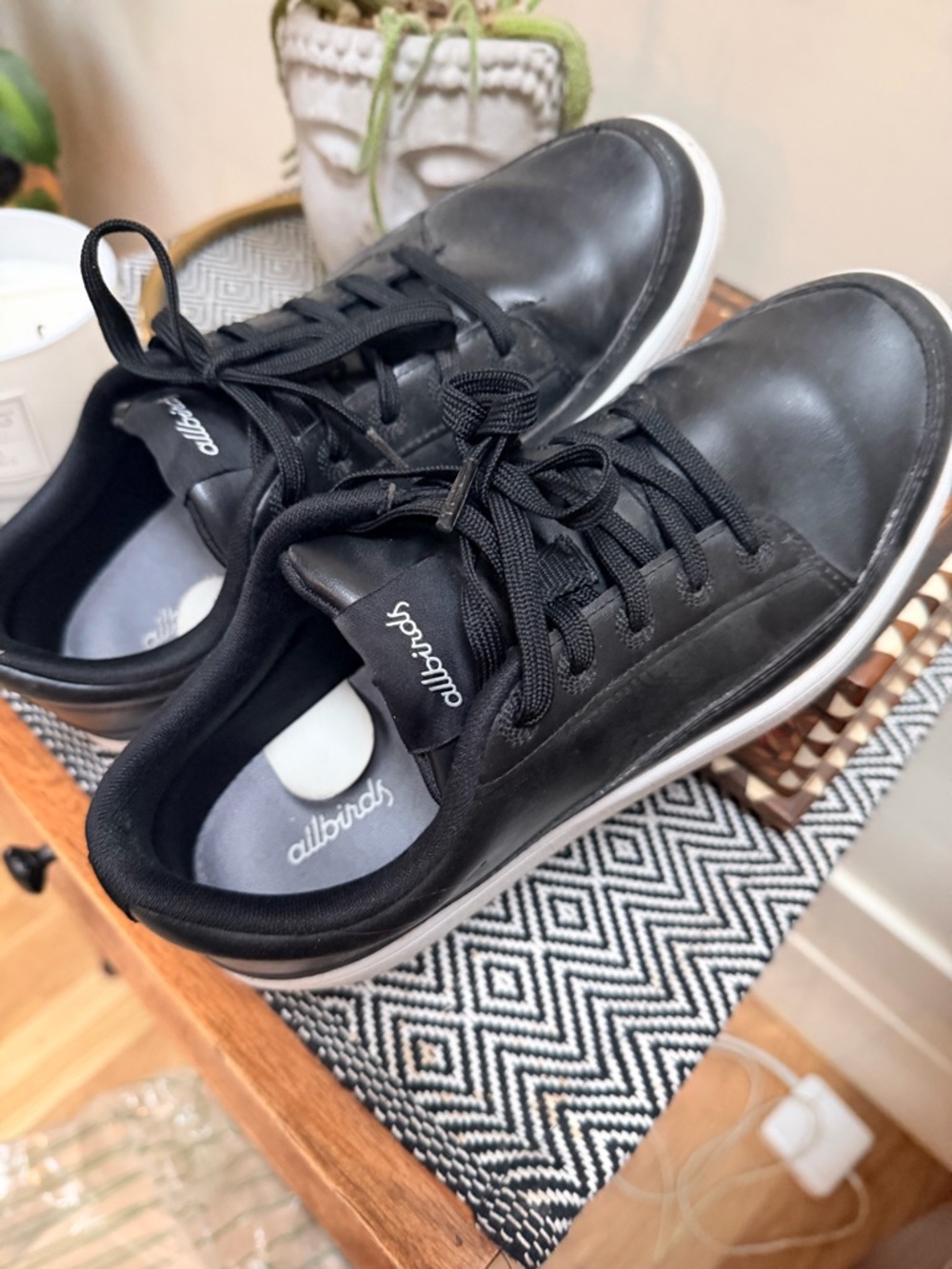 🦅 Allbirds womens Black plant 🌱 pacer Casual Sneakers. Size 7.